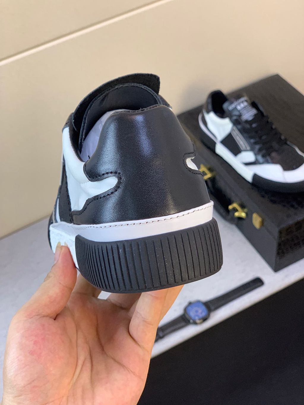 D*G sneaker